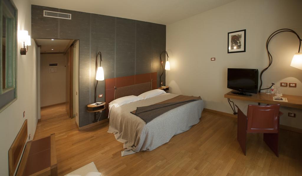 Hotel Langhe Alba  Camera foto